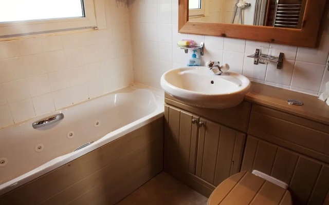 Steading Holidays - Comraich