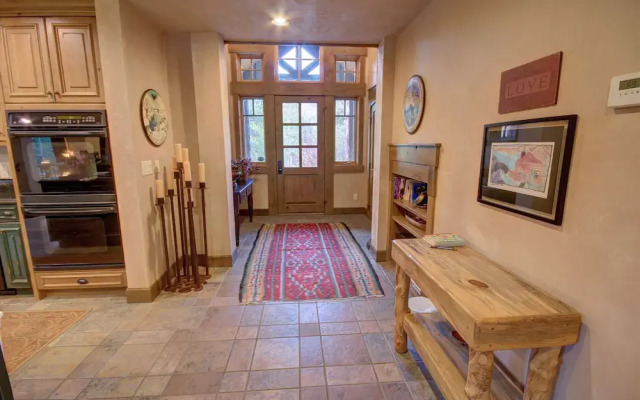 Keystone Gulch Estate 1688