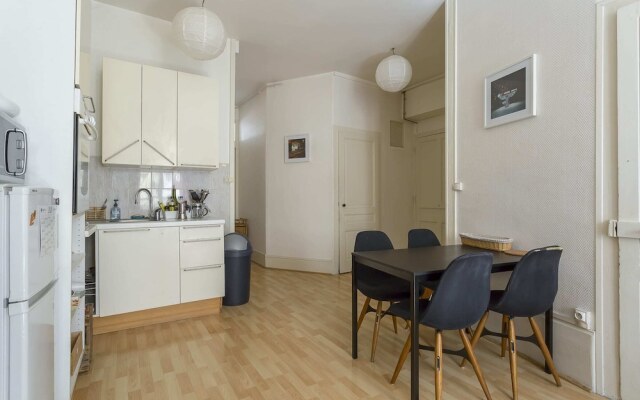 Charming 3 Room Apartment - Lyon