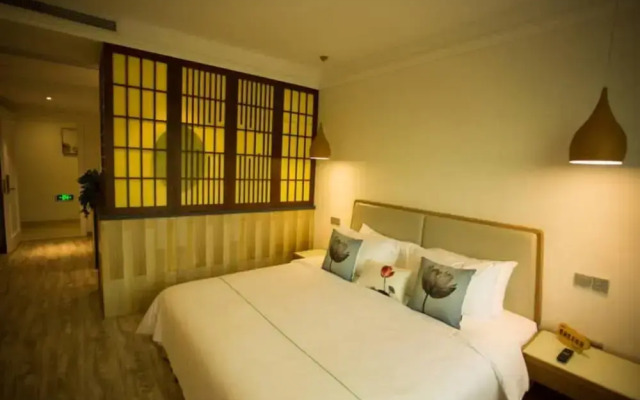 Huazhuyue·Moganshan Yunjipo Hot Spring Beauty Villa (Houwu Transfer Center Store)