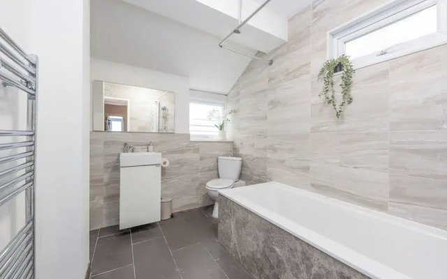 Rochester Retreat - Charming 3 Bedroom House