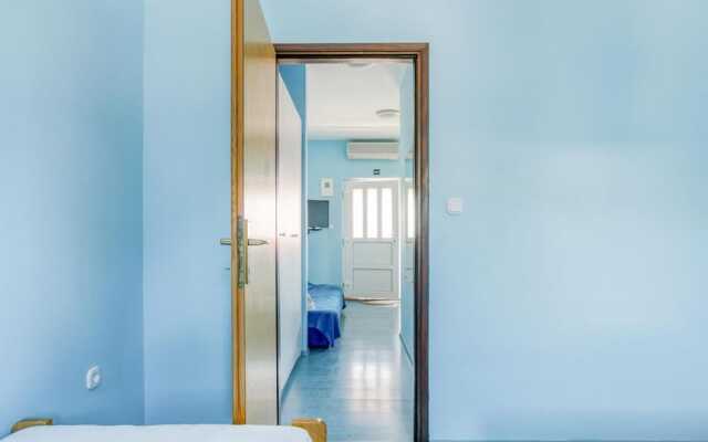Lovely Apartment in Pirovac With Balcony