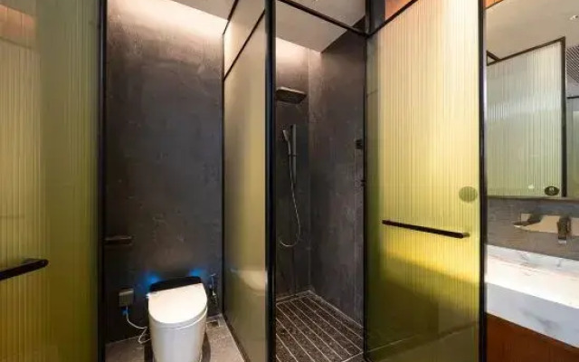 BaiLiQuanZhiJiuDian Hotel (Jiangmen Binjiang Sports Center)