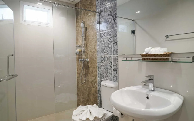 Nantra Chiangmai Riverfront Hotel