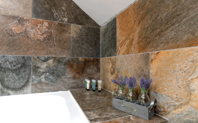HC Property - The Byre