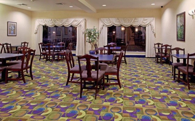 Comfort Inn & Suites IAH Bush Airport – East