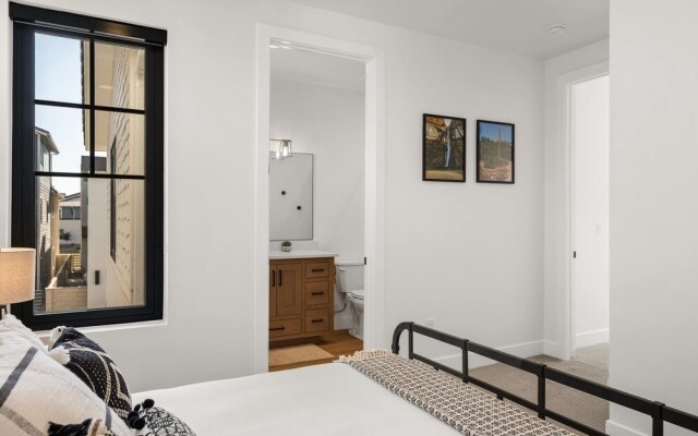 Desert Gem 7 Bedroom Home