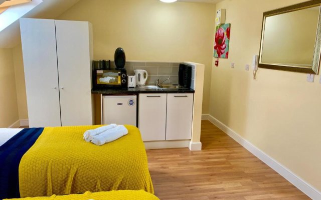 1 Bed Apartment,Recep,Kitchen,Bath
