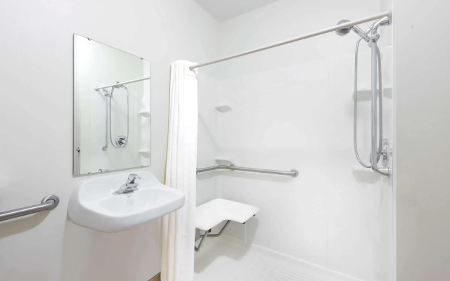 Hawthorn Extended Stay by Wyndham Seville