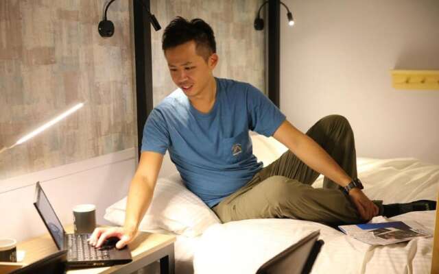 Houze Hostel