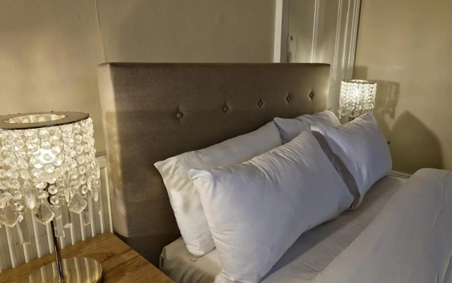 The Kew Rooms