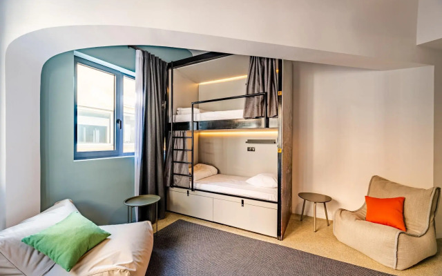 Athens Hub Hostel