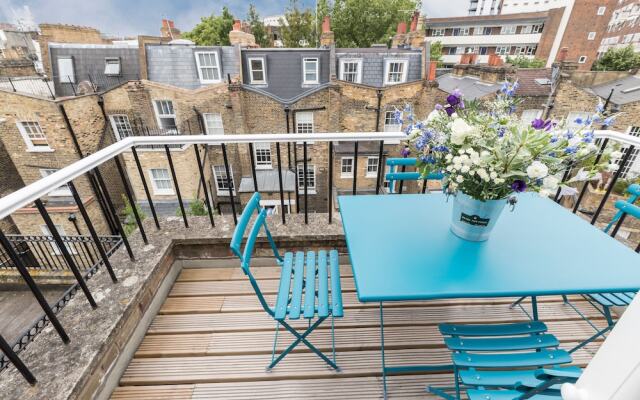 JOIVY Pimlico Flat with Terrace for 3