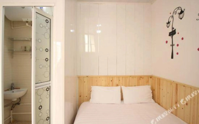 Ningrun Hostel