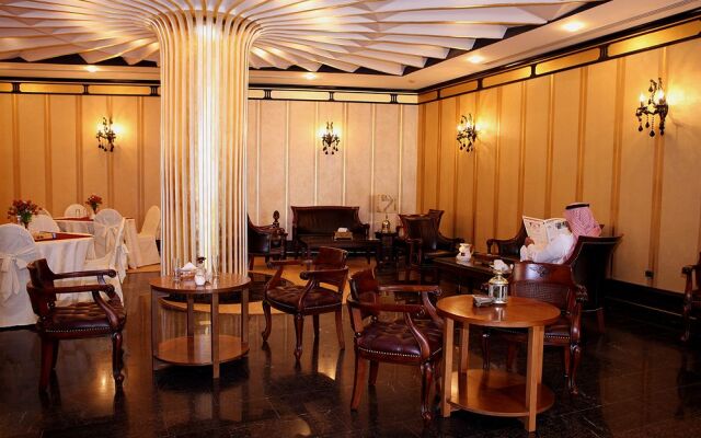 OYO 131 Al Hamra Palace AlJawazat Branch