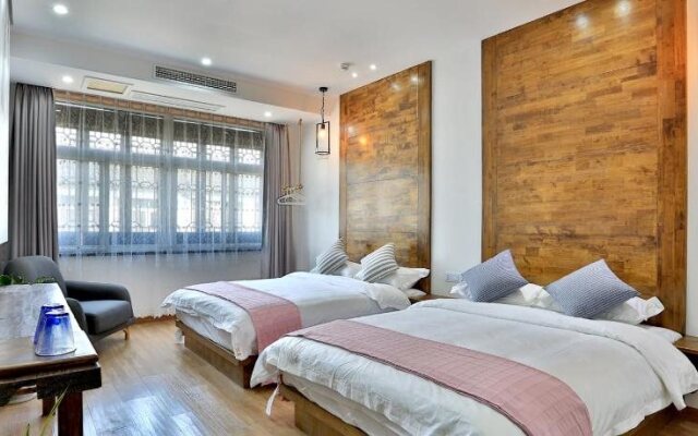Wuzhen Qiutian Northern Art Design Hotel