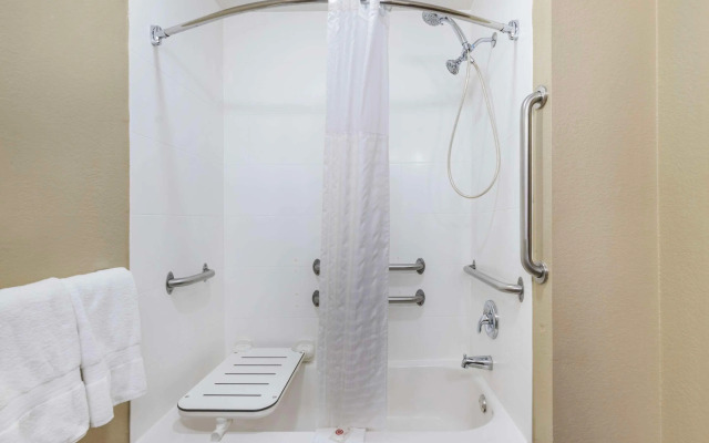 Grain Valley Inn - Kansas City