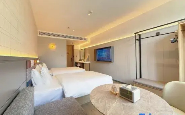 Homeinn Plus Hotel (Linjiang)
