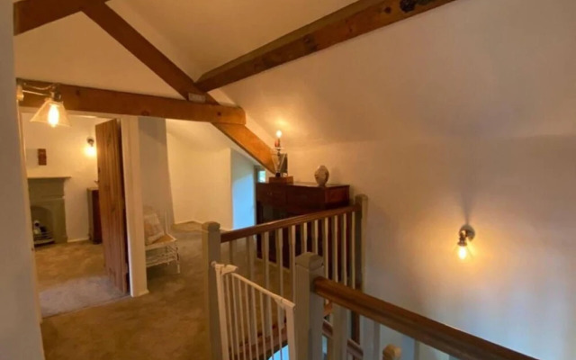 Idlewild Animal Sanctuary Farmhouse Stay - Charity