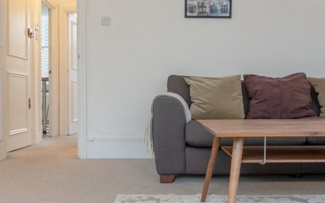 1 Bedroom Flat on Portobello Road Notting Hill