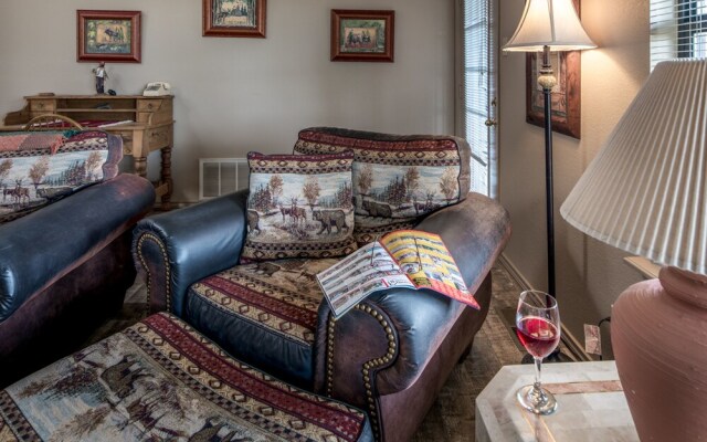 Ruidoso Three-bedroom