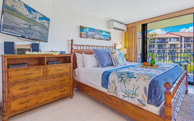 Papakea Oceanview Studio 0 Bedroom Condo by RedAwning