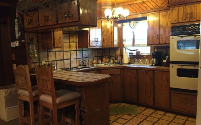 Whip Or Wheel Cabins