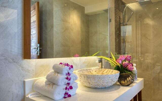 Coconut Grove Villas