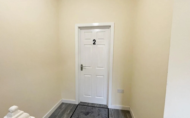 Flat 2 Hagley Road