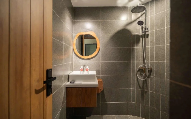 UNIQUE Creative Apartment in Old Quarter