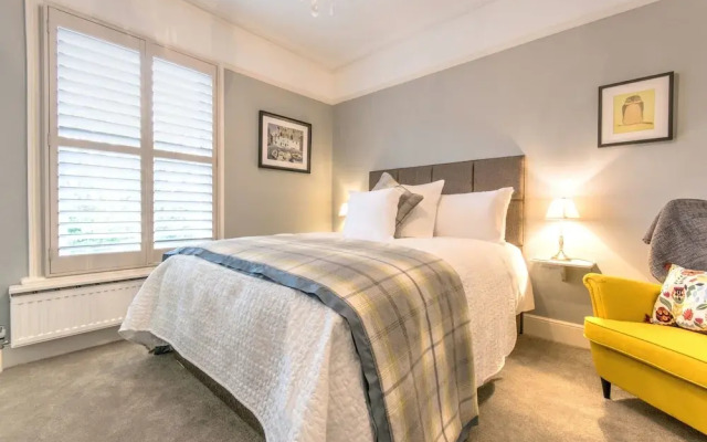 April House Weybridge - Boutique Guesthouse