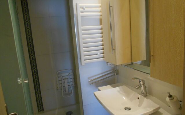 Cozy Marina PentHouse  Ref T32401