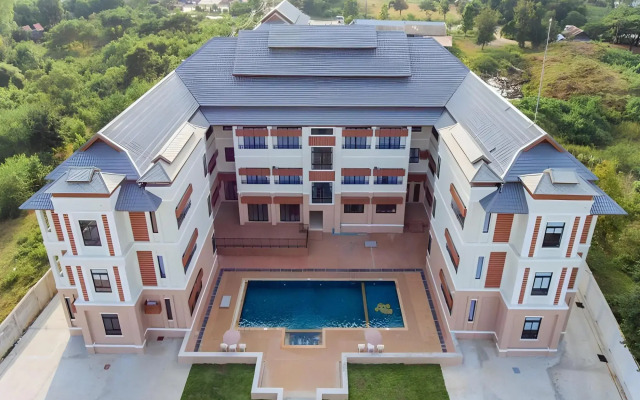 S-Tawan Hotel & Convention