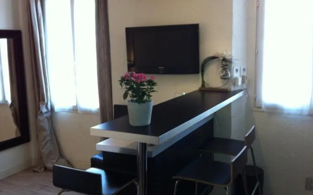 Home Rental Charment Studio au Cœur de Cannes