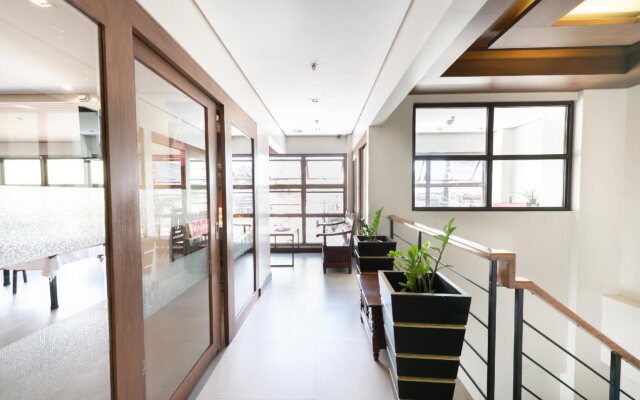 ZEN Rooms West Makati Hotel