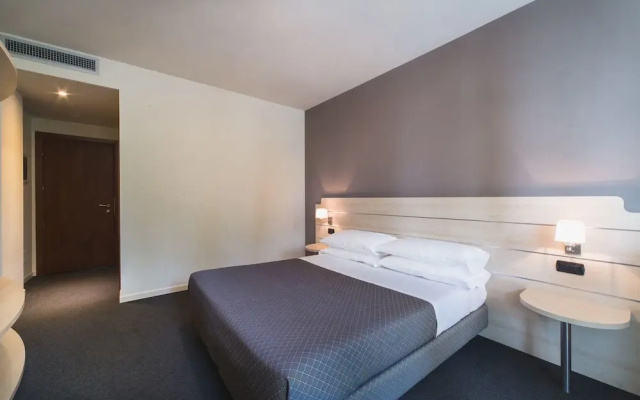 Hotel Giallo