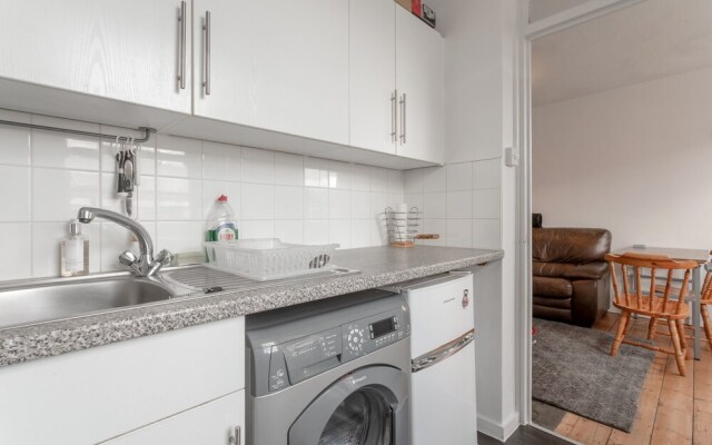 Stylish 1 Bedroom Flat In South Kensington