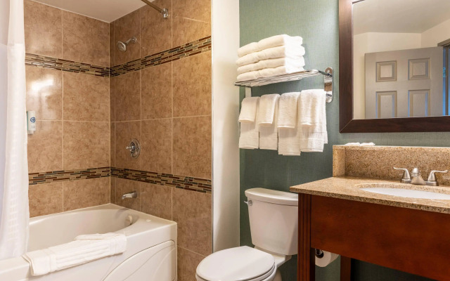 Comfort Inn Rockland - Boston