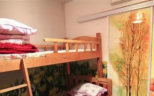 Youzou Riyue Family Hotel