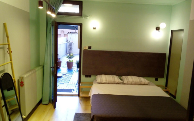 Agias Sofias Square Stunning suite