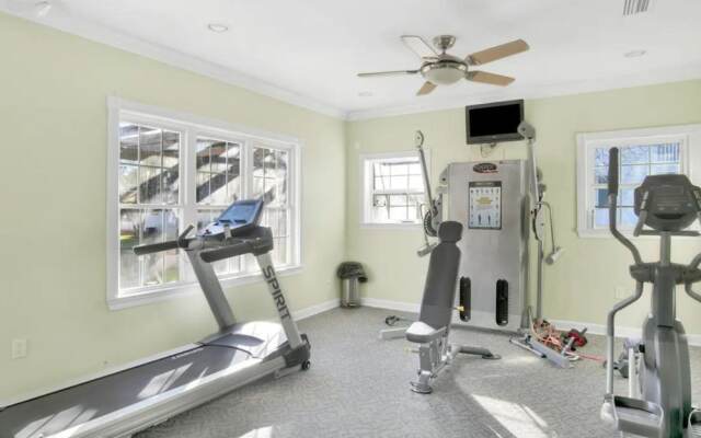 1BR Mobile Condo with Community Pool