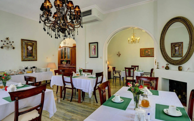 Korina Gallery Hotel