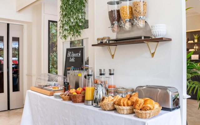 Queens Boutique Hotel