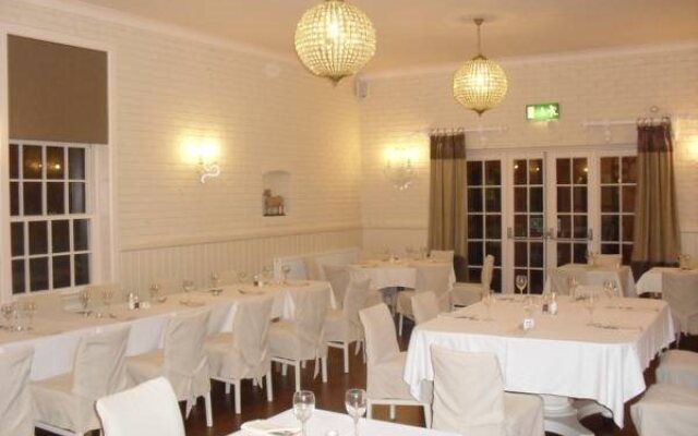 Pine Lodge Hotel & Restaurant Mansfield