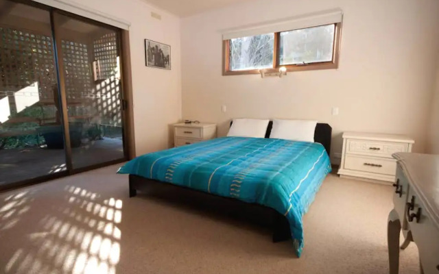 Eastwind on Chinamans Creek