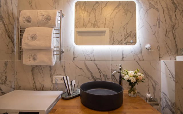 Wolf Apartments (Вольф Апартментс) на улице Халтурина
