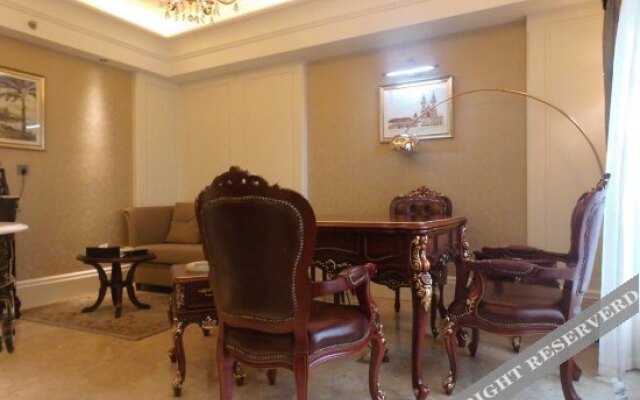 Versailles Hotel