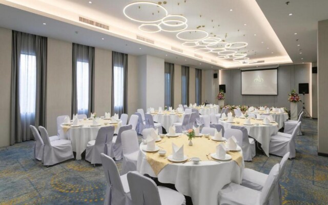 Amora Hotel Tapae Chiang Mai