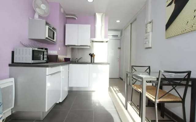 Appartement Balaruc-les-Bains, 1 pièce, 2 personnes - FR-1-553-23