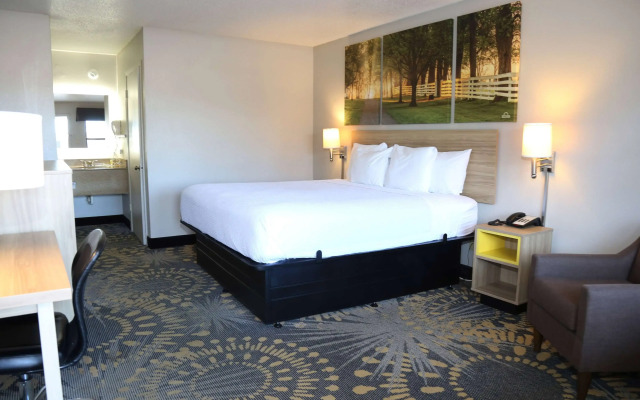 Days Inn by Wyndham Monroe LA